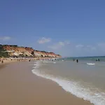 Olhos De Agua Ii דירה