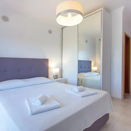 Lägenhet Olhos De Agua Ii *