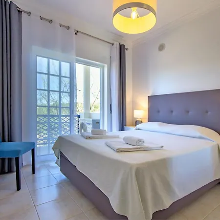 Lägenhet Olhos De Agua Ii *