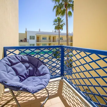 アパート Olhos De Agua Ii